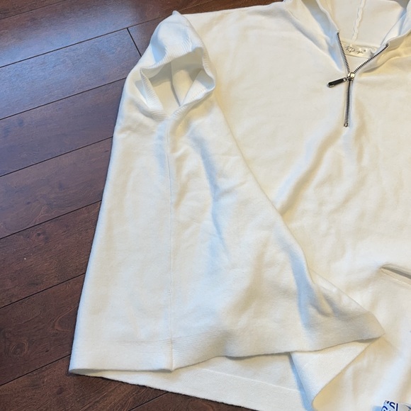 RD Style Hooded Poncho - Picture 6 of 7